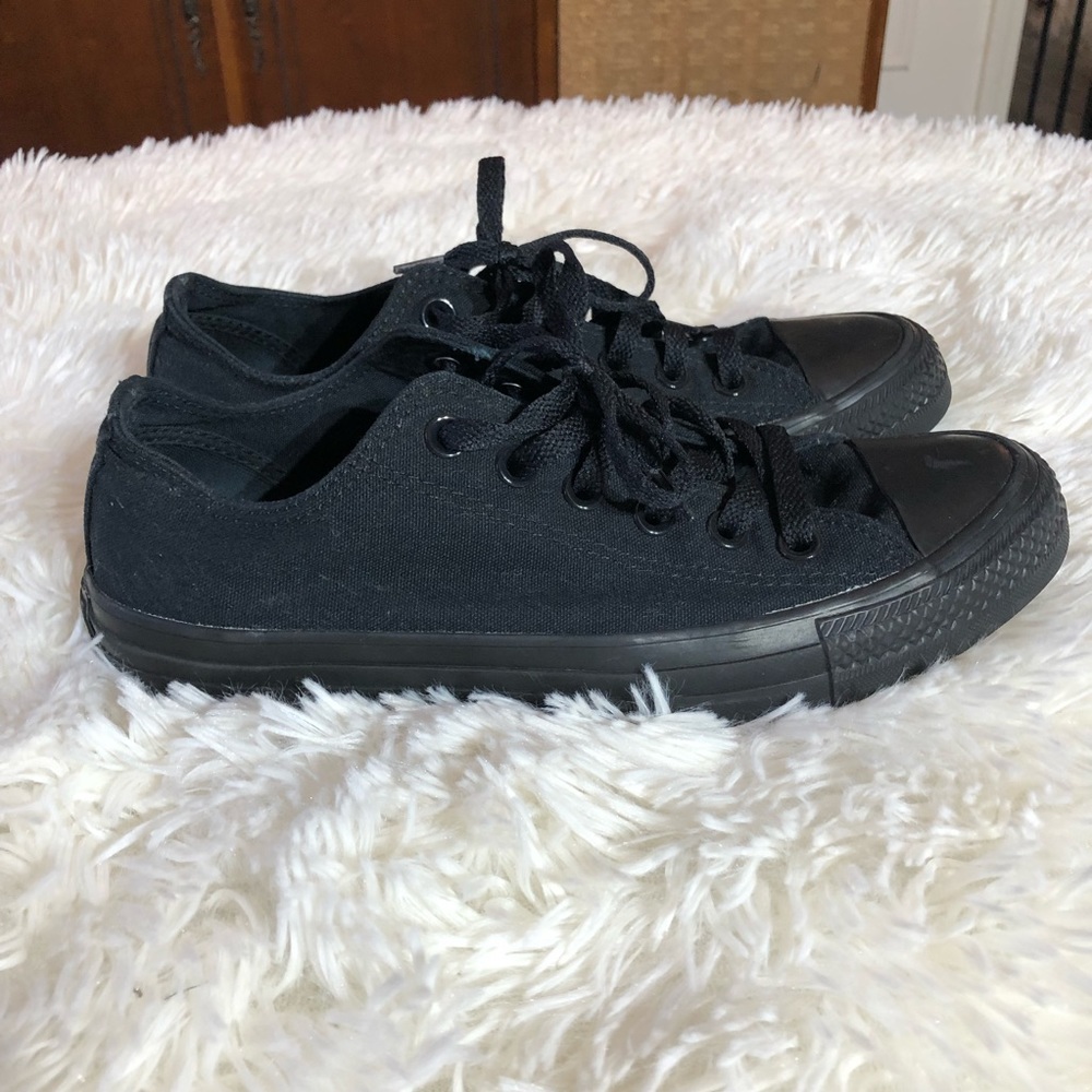 Converse Black Sneakers